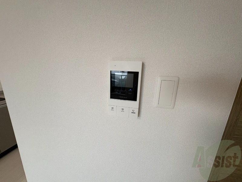 セキュリティ　ＴＶモニター付インターホンです。来客者の顔が見えるので安心！