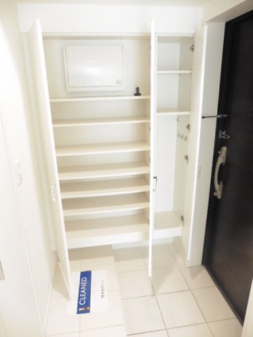 収納　シューズボックス※別部屋※参考写真