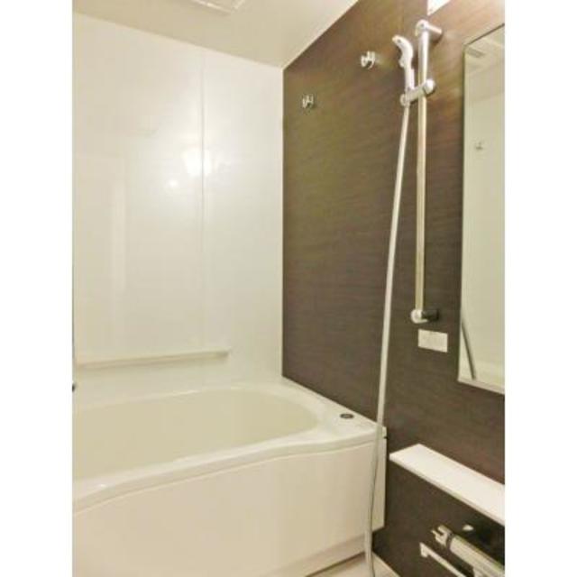 バス・シャワールーム　※写真は同タイプ住戸です。