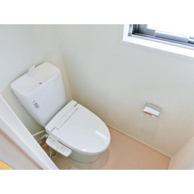 トイレ　※写真は同タイプ住戸です。