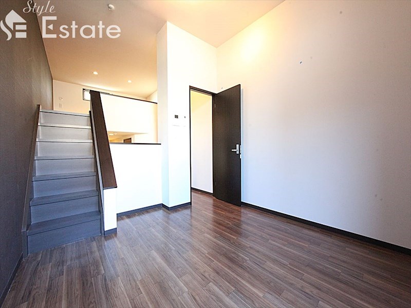 居室・リビング　内装