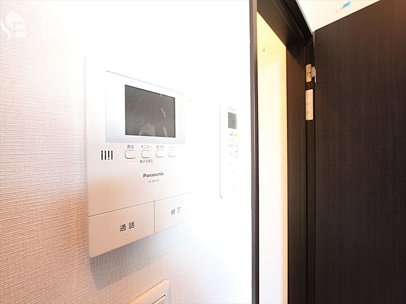 セキュリティ　モニター付きインターホン