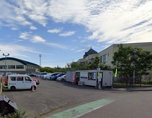 小学校　登別市立幌別小学校（小学校）まで743m