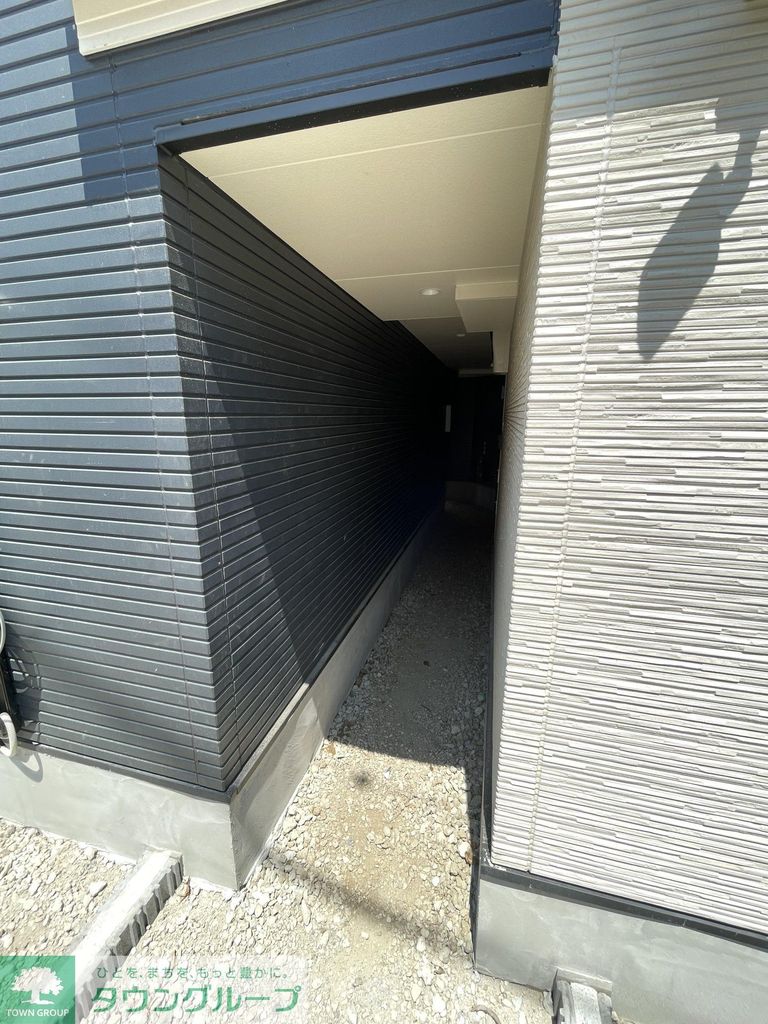 エントランス　バルコニー