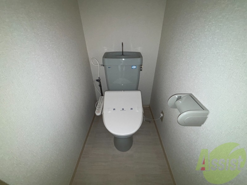 トイレ　トイレはウォシュレットが付いております。