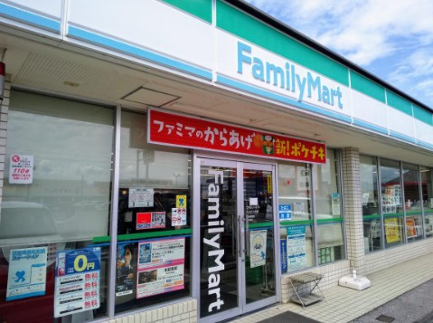 コンビニ　ファミリーマート　とよさと沢店（コンビニ）まで1101m