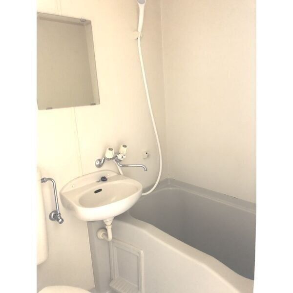 バス・シャワールーム　類似お写真です。