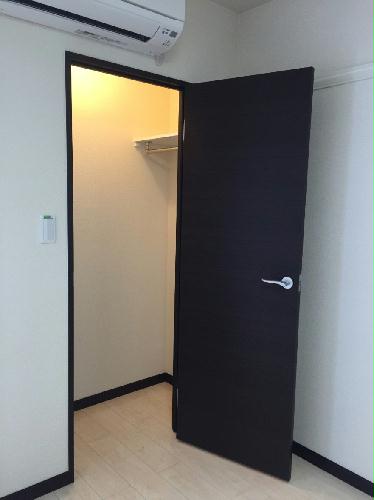 収納　ウォークインクローゼット