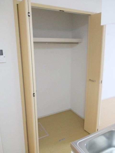 収納　★奥行のあるクローゼットです★