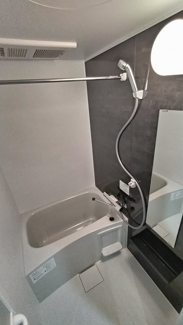 バス・シャワールーム　１日の疲れを癒しましょう