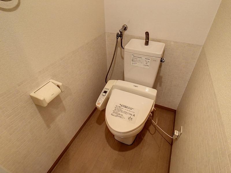 トイレ　トイレ