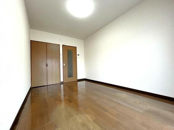 居室・リビング　他のお部屋のお写真です。