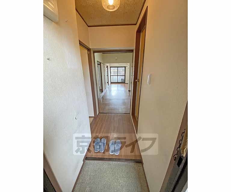 その他部屋・スペース　玄関から見たところです。