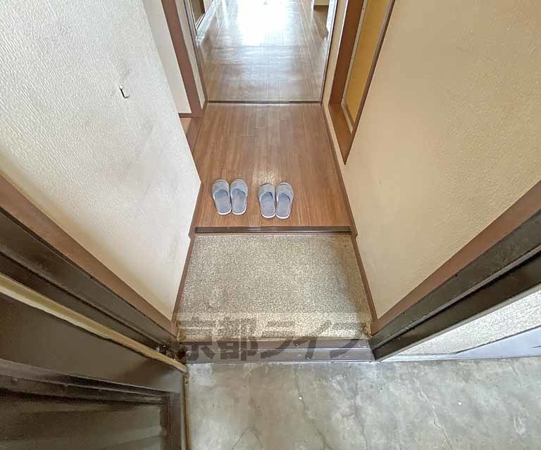 玄関　玄関です。