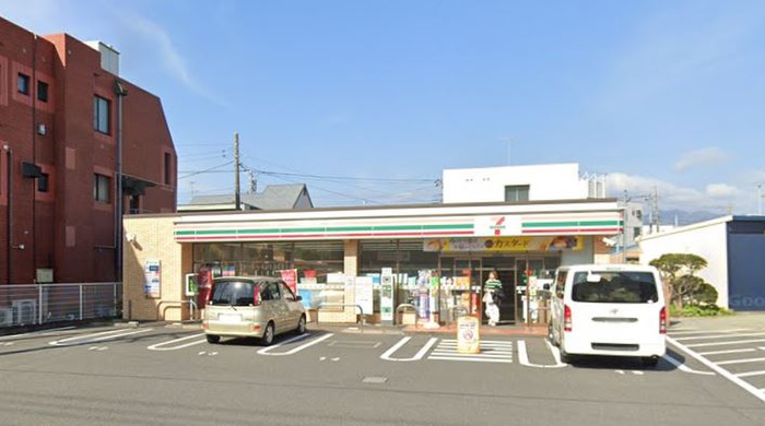 コンビニ　セブンイレブン 厚木妻田南1丁目店（コンビニ）まで51m