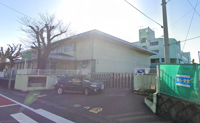 小学校　厚木市立妻田小学校（小学校）まで153m