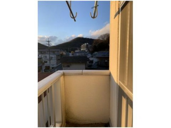 バルコニー　※別号室の写真です