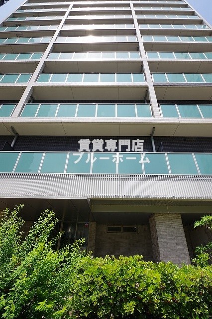 建物外観　鉄筋コンクリート造10階建てのマンションです！