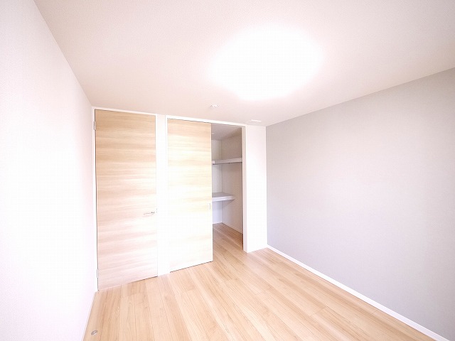 その他部屋・スペース　使い勝手のいい寝室です