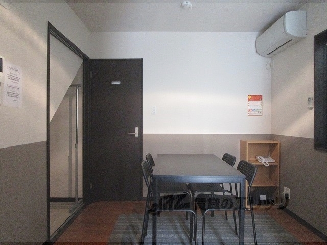 居室・リビング　洋室