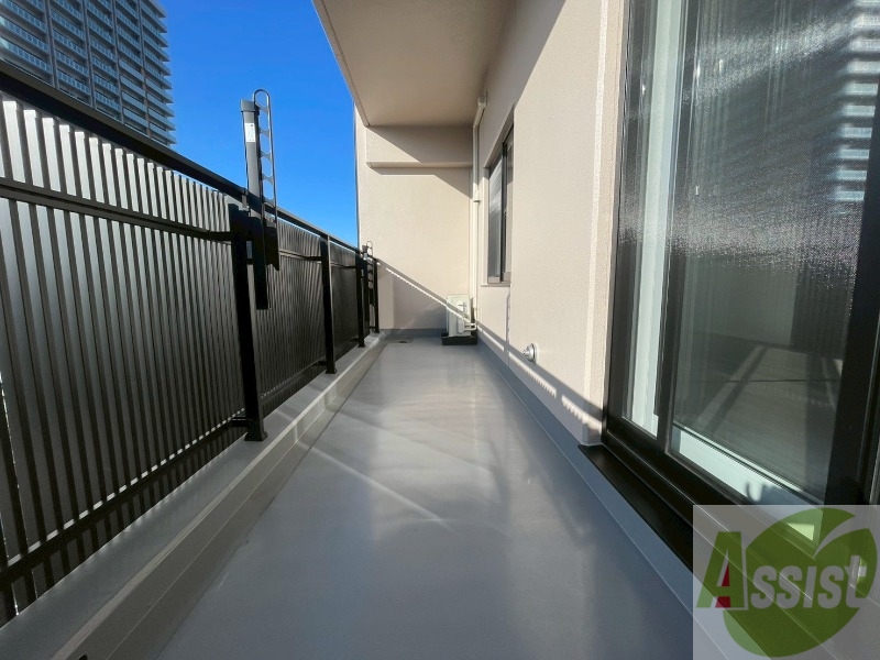 バルコニー　バルコニーです。洗濯物を干したり一息ついたりできますね！