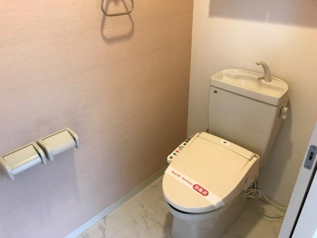 トイレ　シャワー付トイレ