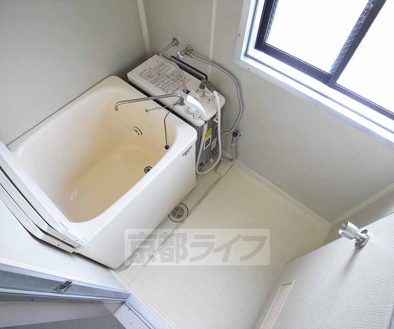 バス・シャワールーム　浴室です。