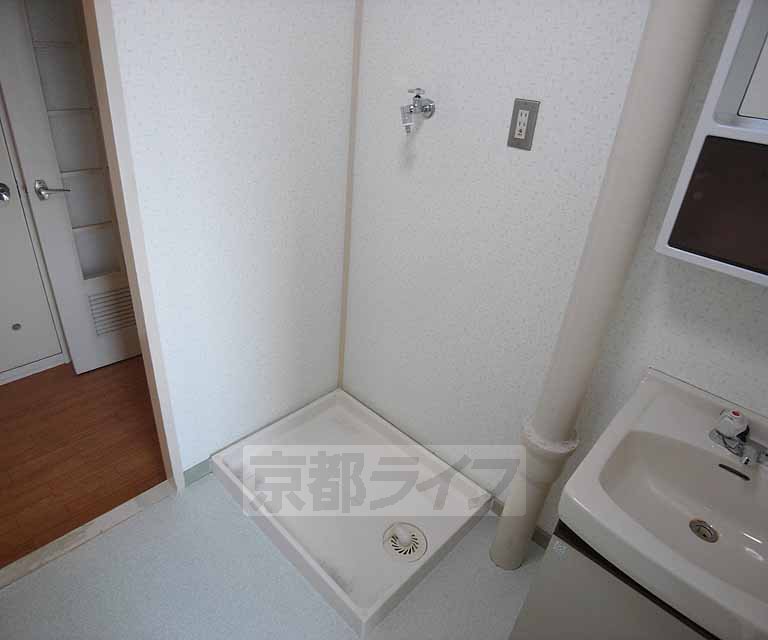 その他設備　洗濯機は室内に設置可能です。