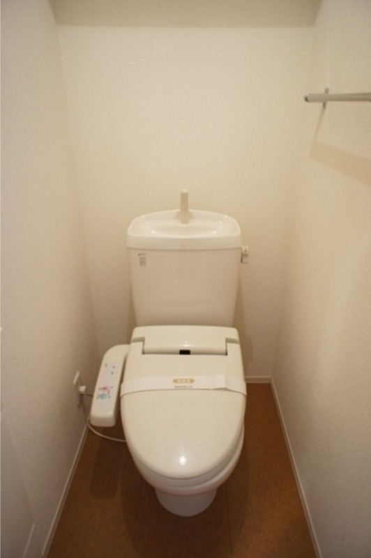 トイレ　図面と現状に相違がある場合には現状を優先