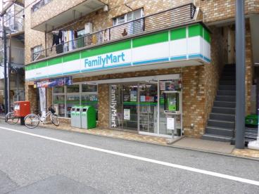 コンビニ　ファミリーマート 阿佐谷北店（コンビニ）まで108m