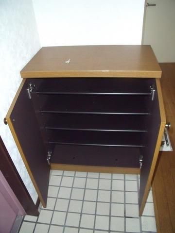 玄関　下足入れ