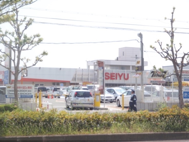 スーパー　西友下鳥羽店（スーパー）まで700m