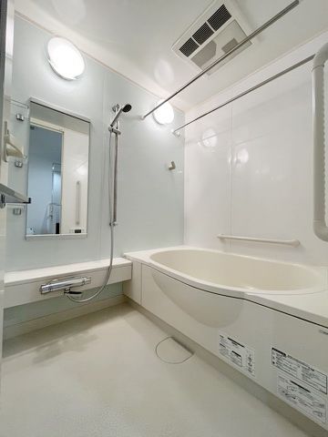 バス・シャワールーム　バス