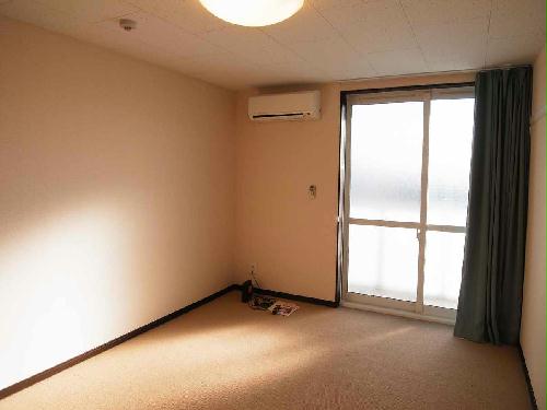 居室・リビング　仕様、設備は現況と異なる場合があります。