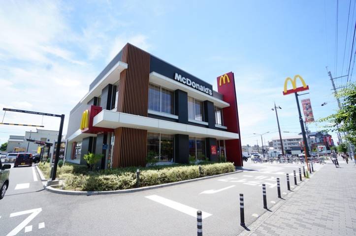 飲食店　マクドナルド茨木真砂店（飲食店）まで242m