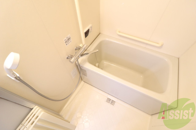 バス・シャワールーム　清潔感あるバスルーム！