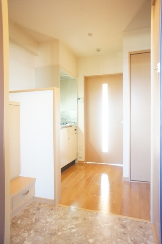 玄関　図面と現状が相違がある場合には現状を優先．．．