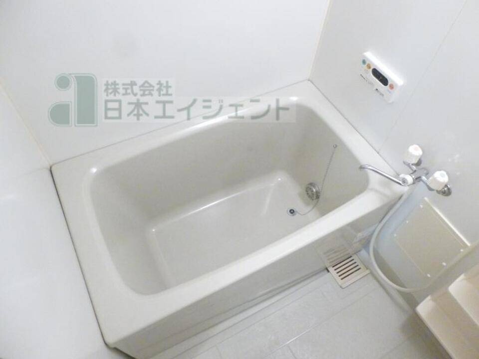 バス・シャワールーム　浴室