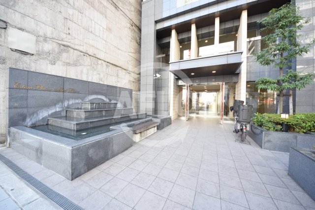 エントランス　エステムプラザミッドプレイス　エントランス