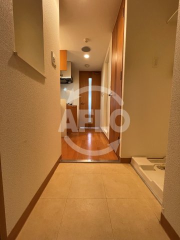 玄関　エステムプラザミッドプレイス　玄関