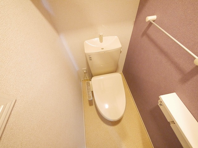 トイレ　ゆったりとした空間のトイレです