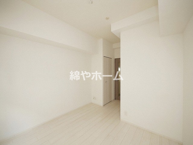 居室・リビング　明るい洋室です