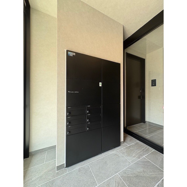 その他共有部分　宅配ボックスも付いた集合ポスト♪