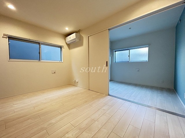 居室・リビング　洗練された清潔感漂う清楚な仕上がり