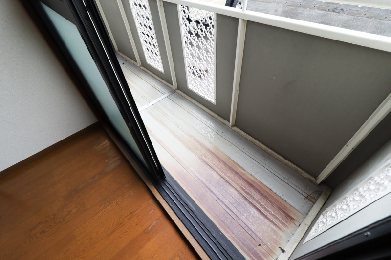 バルコニー　図面と現状に相違がある場合には現状を優先