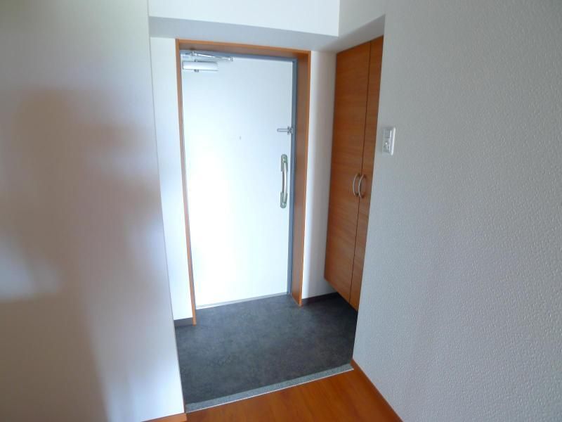 ベルフルール弐番館の玄関写真