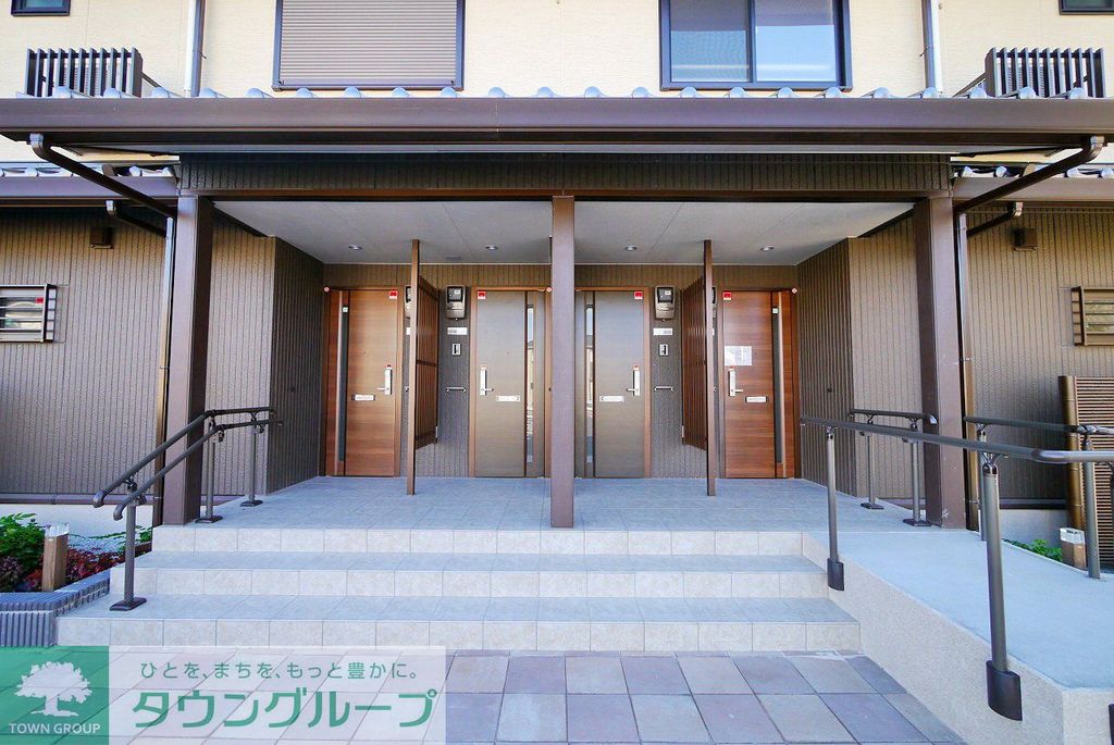 エントランス　エントランス