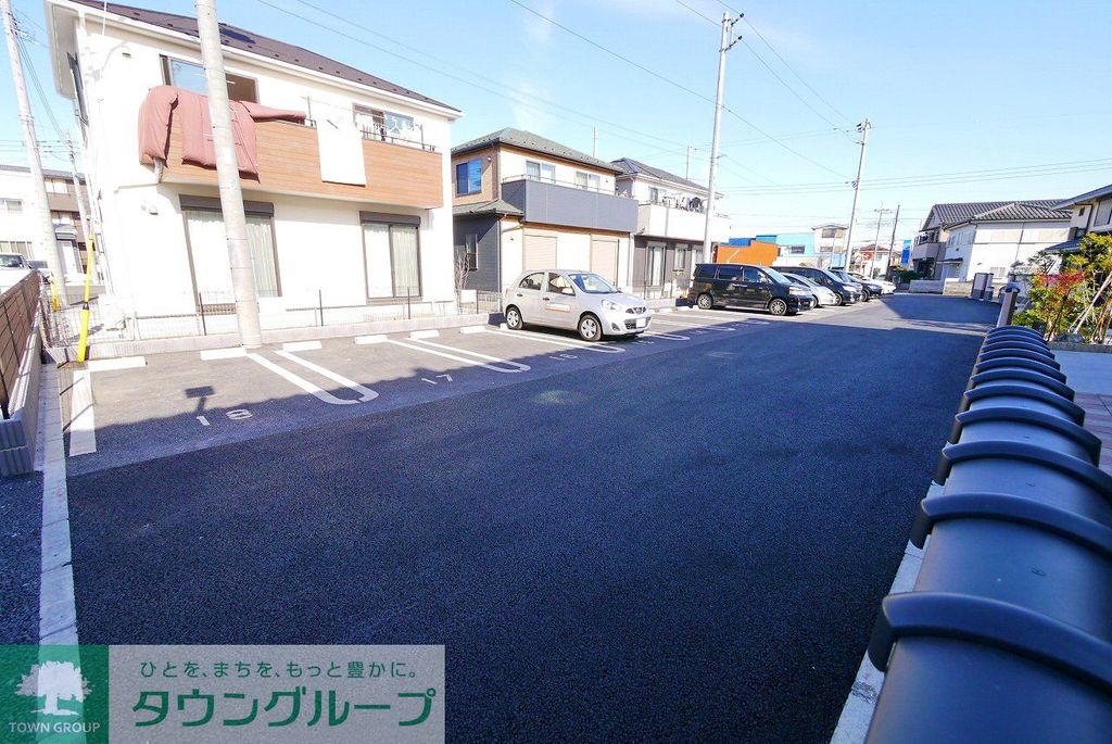 駐車場　駐車場