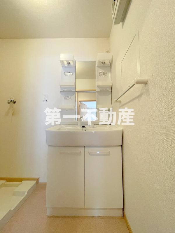 洗面設備　洗髪洗面化粧台