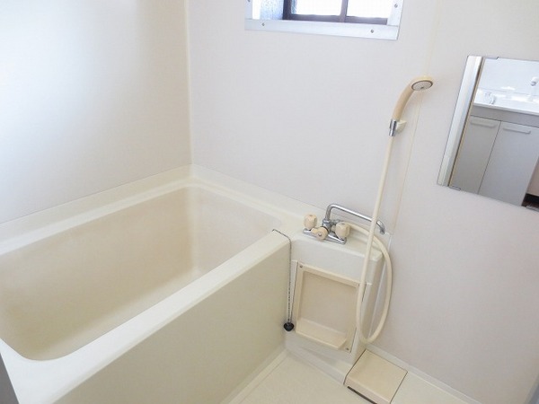 バス・シャワールーム　※別のお部屋のお写真です※